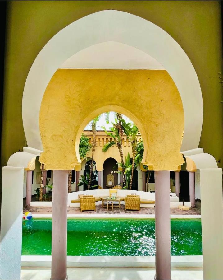 ホテル Les Jardins D Isis マラケシュ エクステリア 写真