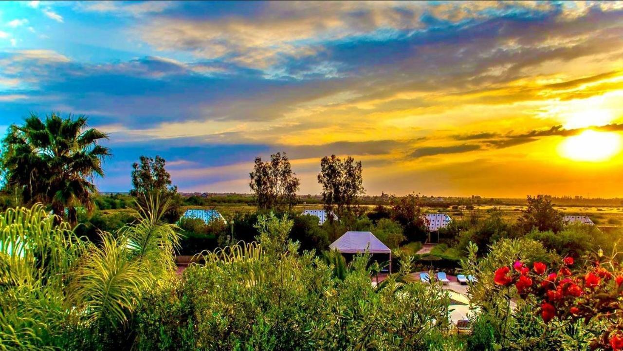 ホテル Les Jardins D Isis マラケシュ エクステリア 写真