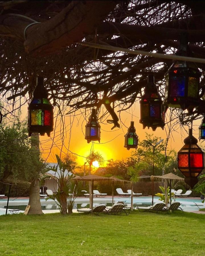 ホテル Les Jardins D Isis マラケシュ エクステリア 写真
